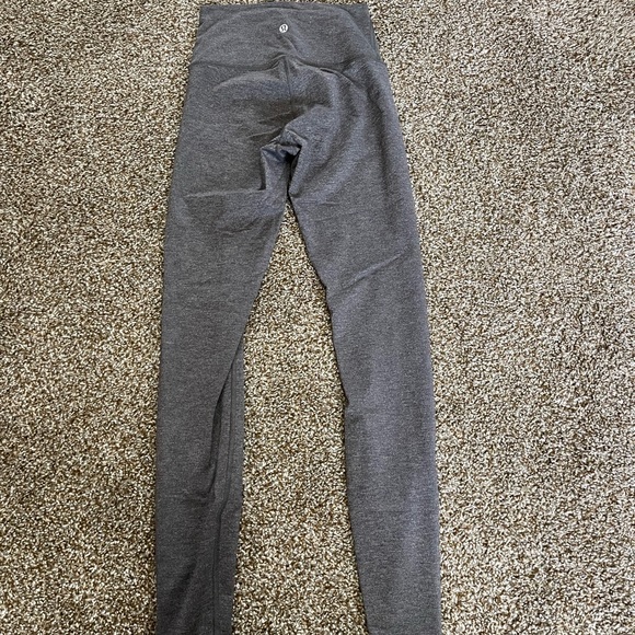 Gray lululemon wunder under leggings size 4 - Picture 4 of 7